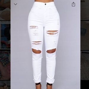 BNWOT Fashion Nova White Blanched Jeans